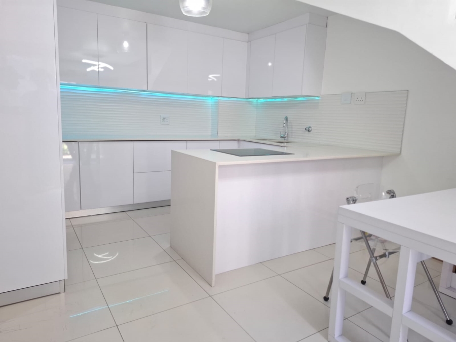 2 Bedroom Property for Sale in Essenwood KwaZulu-Natal