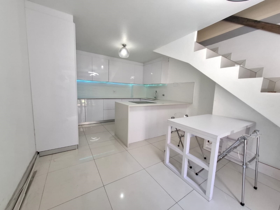 2 Bedroom Property for Sale in Essenwood KwaZulu-Natal