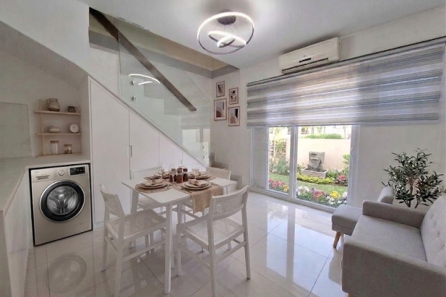 2 Bedroom Property for Sale in Essenwood KwaZulu-Natal