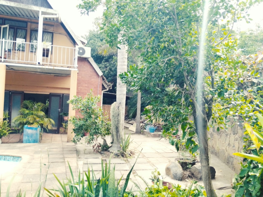 5 Bedroom Property for Sale in Mandeni KwaZulu-Natal