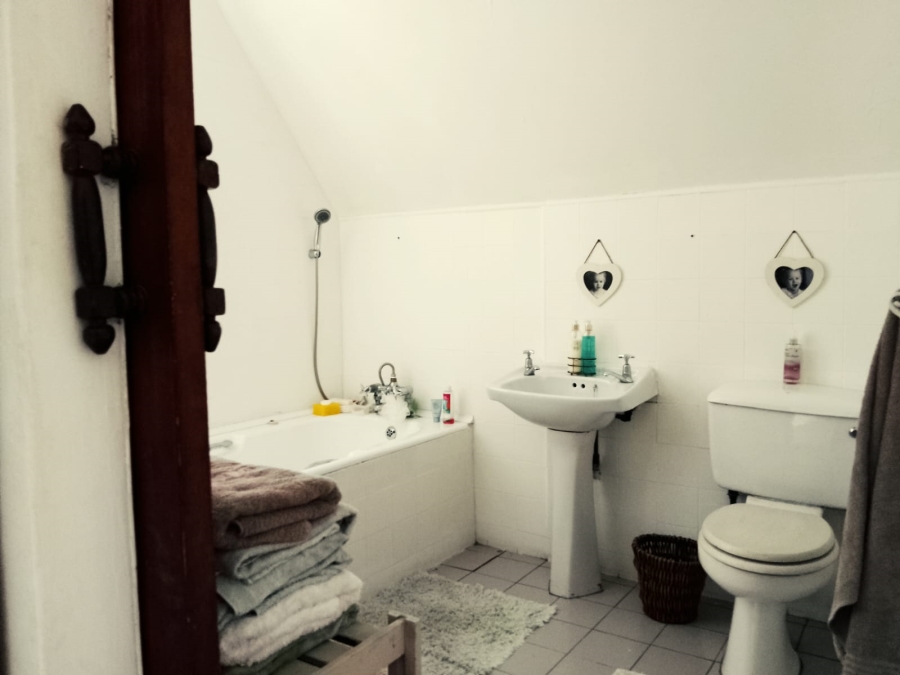 5 Bedroom Property for Sale in Mandeni KwaZulu-Natal