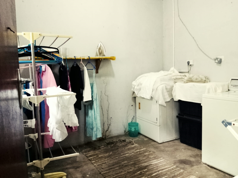 5 Bedroom Property for Sale in Mandeni KwaZulu-Natal