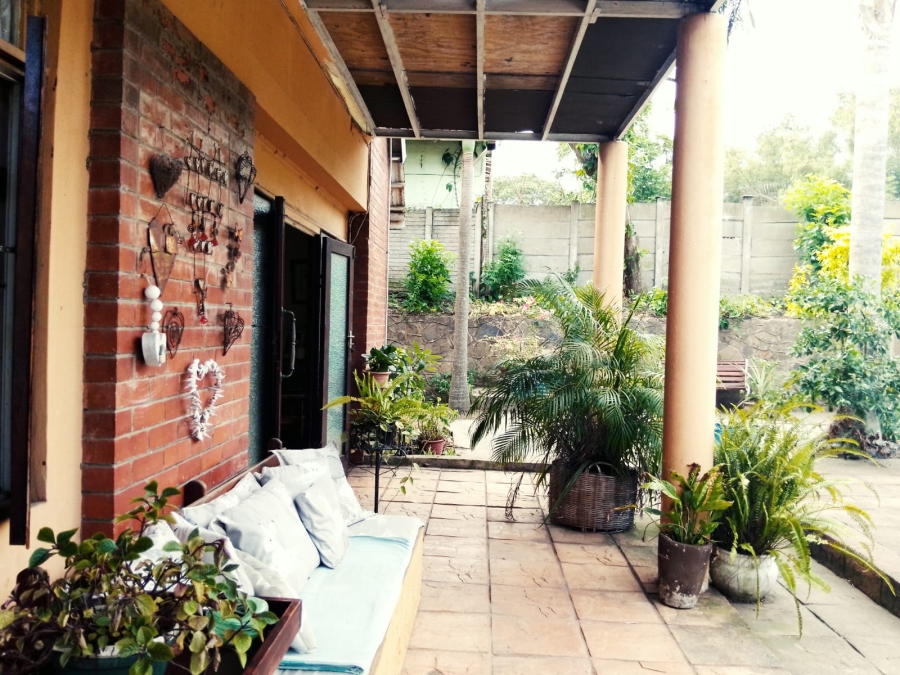 5 Bedroom Property for Sale in Mandeni KwaZulu-Natal