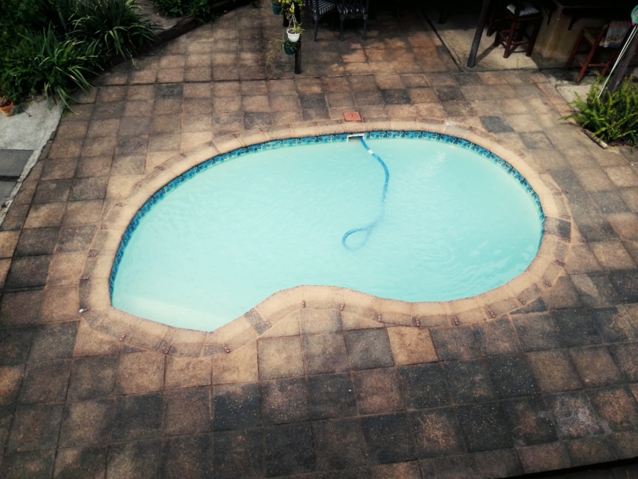 5 Bedroom Property for Sale in Mandeni KwaZulu-Natal