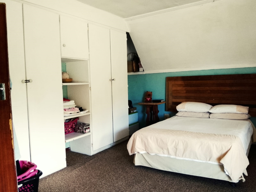 5 Bedroom Property for Sale in Mandeni KwaZulu-Natal