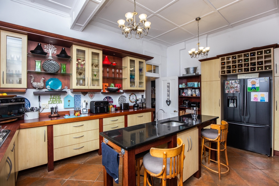 5 Bedroom Property for Sale in Glenwood KwaZulu-Natal