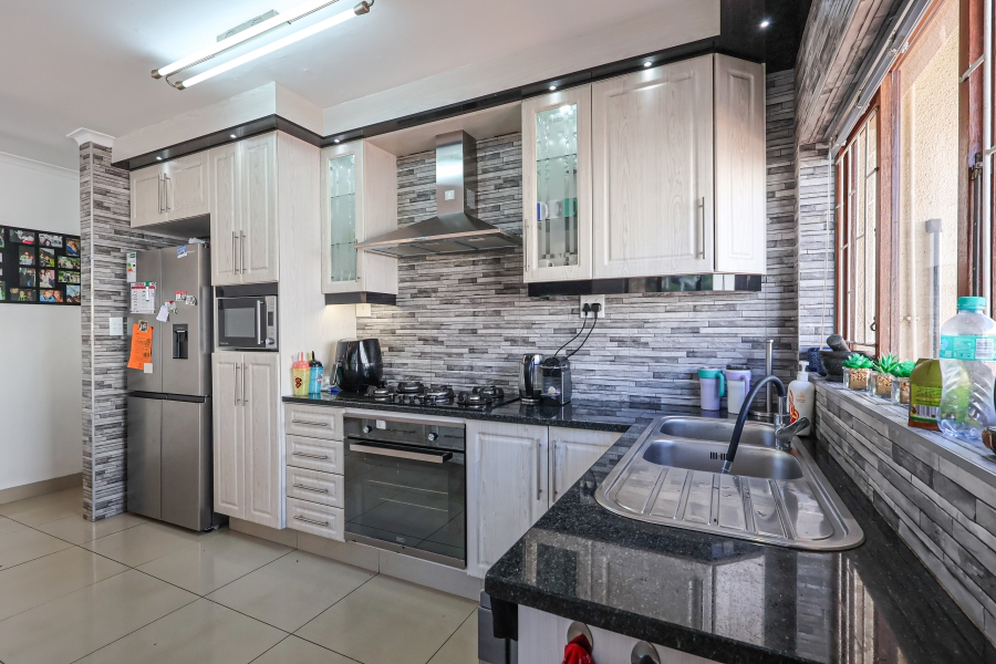 3 Bedroom Property for Sale in Sunningdale KwaZulu-Natal