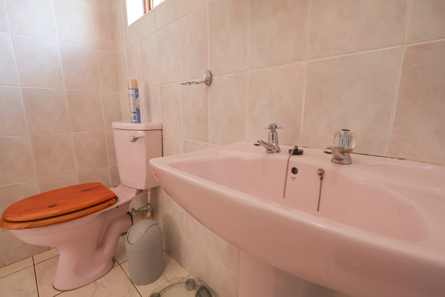 3 Bedroom Property for Sale in Sunningdale KwaZulu-Natal