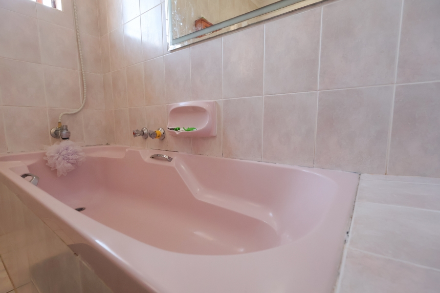 3 Bedroom Property for Sale in Sunningdale KwaZulu-Natal