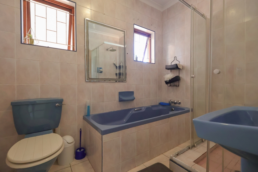 3 Bedroom Property for Sale in Sunningdale KwaZulu-Natal