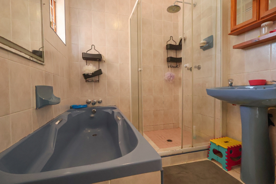 3 Bedroom Property for Sale in Sunningdale KwaZulu-Natal