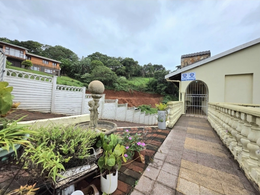 5 Bedroom Property for Sale in Isipingo Hills KwaZulu-Natal