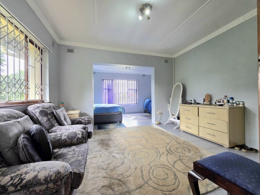 5 Bedroom Property for Sale in Isipingo Hills KwaZulu-Natal