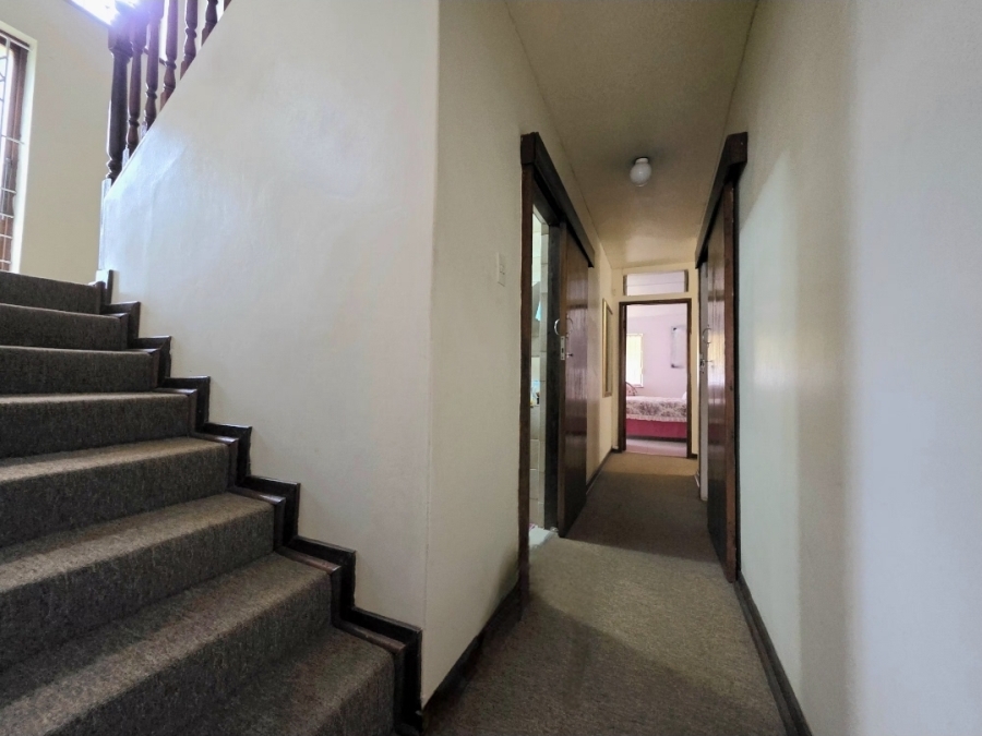 5 Bedroom Property for Sale in Isipingo Hills KwaZulu-Natal