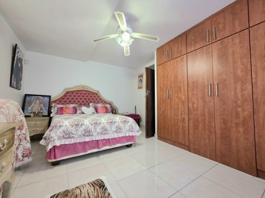 5 Bedroom Property for Sale in Isipingo Hills KwaZulu-Natal