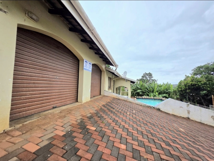 5 Bedroom Property for Sale in Isipingo Hills KwaZulu-Natal