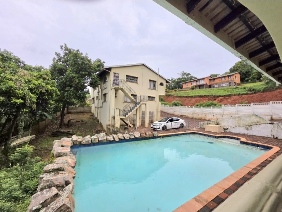 5 Bedroom Property for Sale in Isipingo Hills KwaZulu-Natal