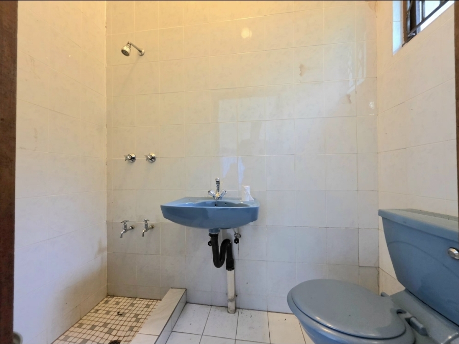 5 Bedroom Property for Sale in Isipingo Hills KwaZulu-Natal