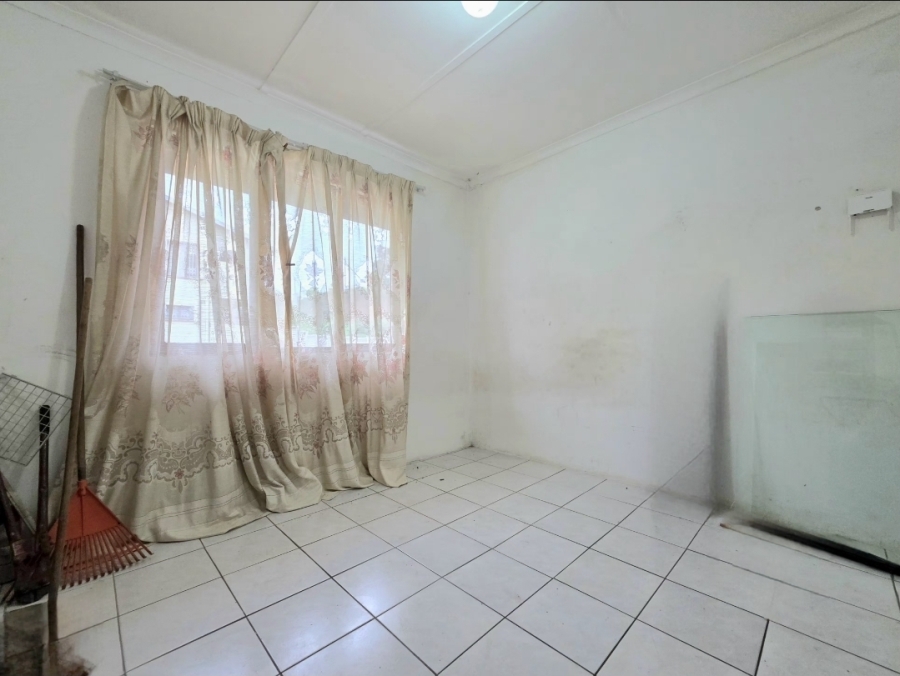 5 Bedroom Property for Sale in Isipingo Hills KwaZulu-Natal