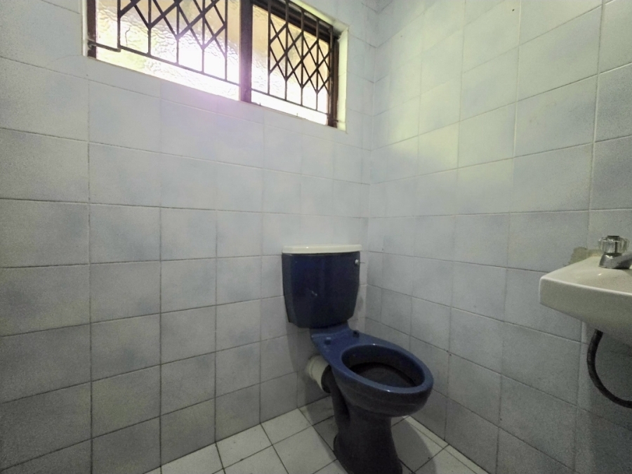 5 Bedroom Property for Sale in Isipingo Hills KwaZulu-Natal