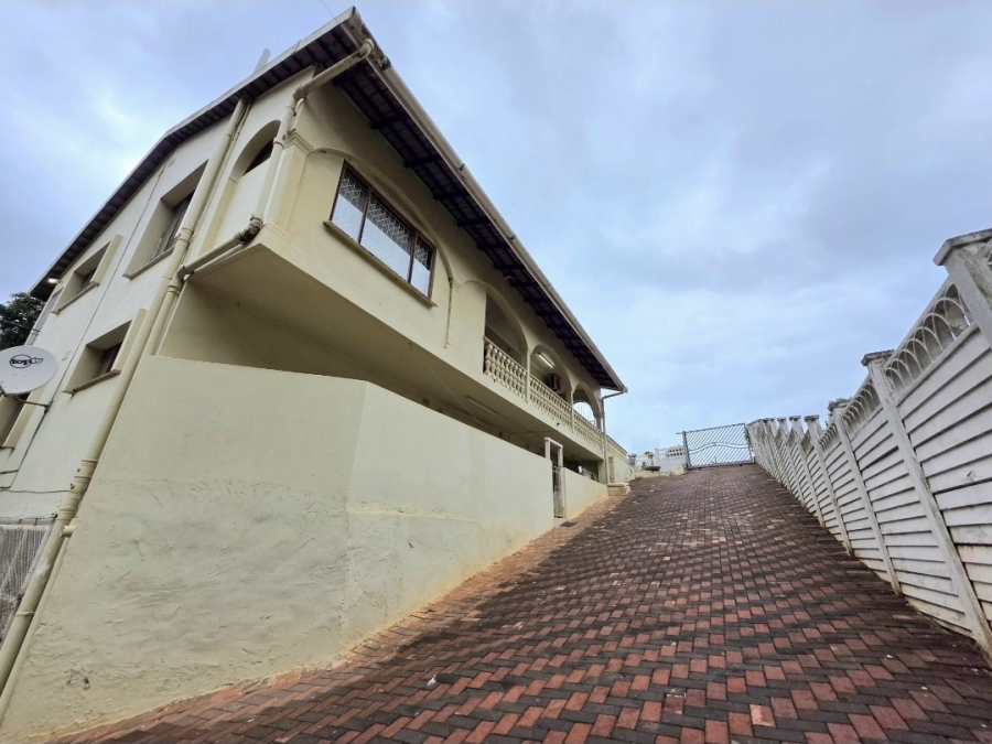 5 Bedroom Property for Sale in Isipingo Hills KwaZulu-Natal