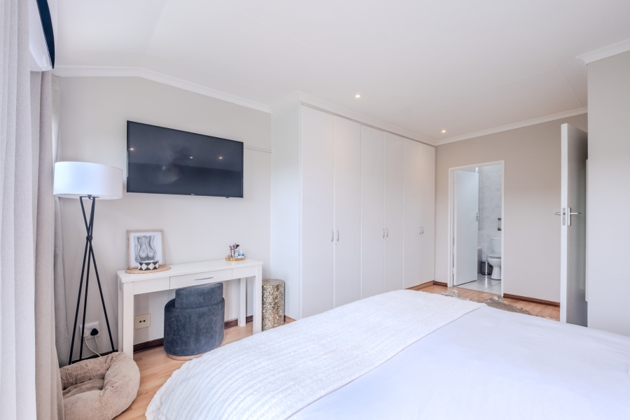 3 Bedroom Property for Sale in Sunningdale KwaZulu-Natal