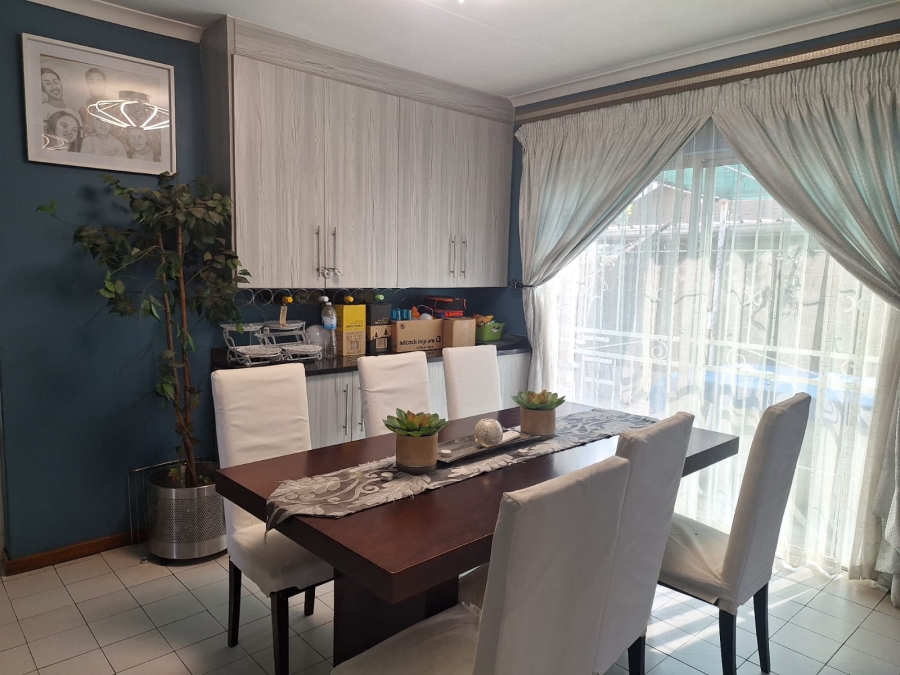 4 Bedroom Property for Sale in Eastwood KwaZulu-Natal