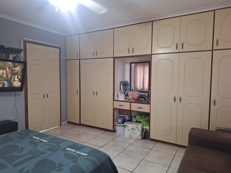 4 Bedroom Property for Sale in Eastwood KwaZulu-Natal