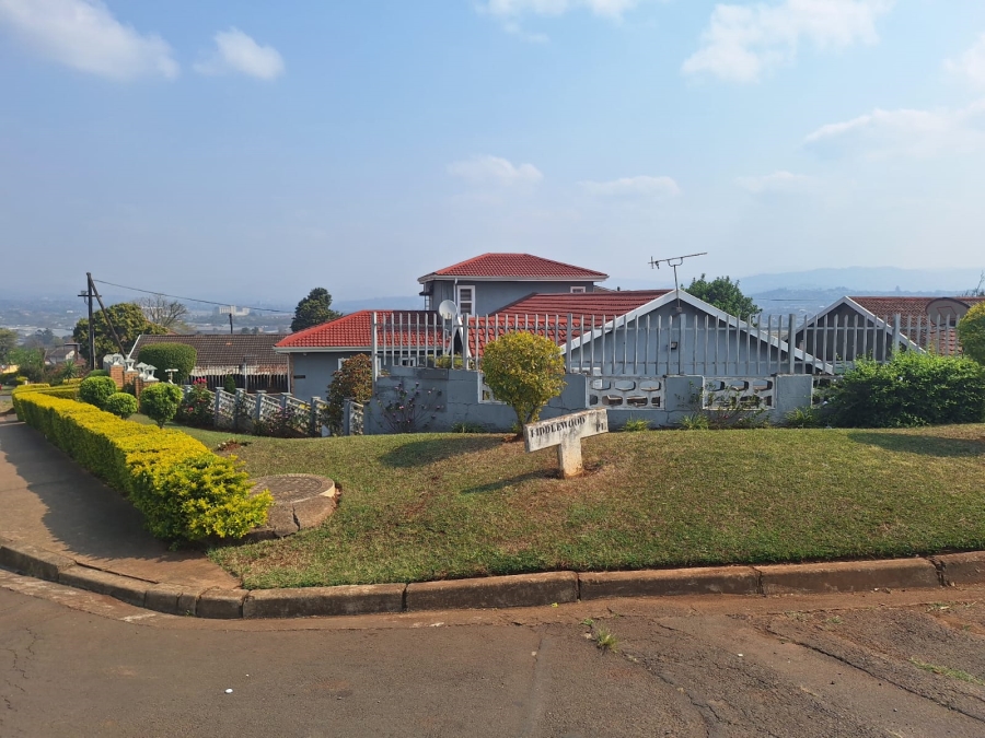 4 Bedroom Property for Sale in Eastwood KwaZulu-Natal