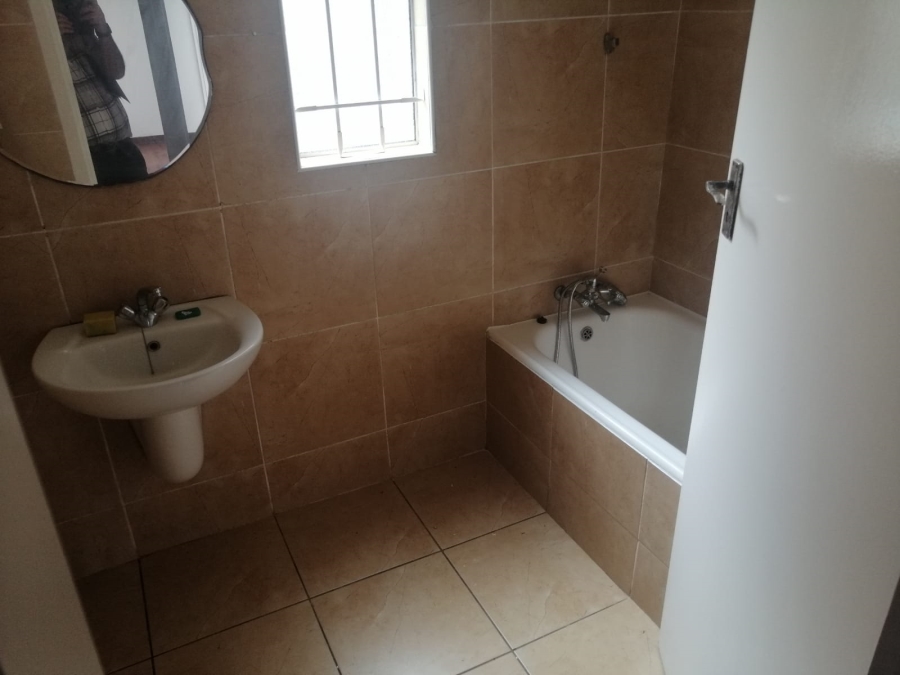 2 Bedroom Property for Sale in Windermere KwaZulu-Natal