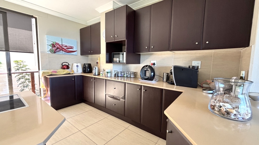 6 Bedroom Property for Sale in Blythedale KwaZulu-Natal