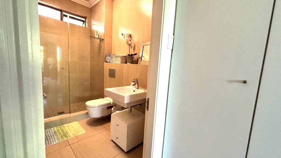 6 Bedroom Property for Sale in Blythedale KwaZulu-Natal