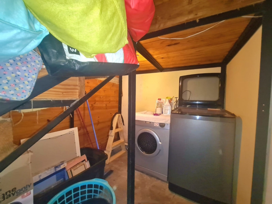 7 Bedroom Property for Sale in Mandeni KwaZulu-Natal