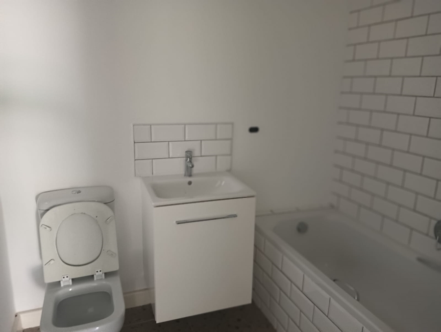 To Let 1 Bedroom Property for Rent in Athlone KwaZulu-Natal