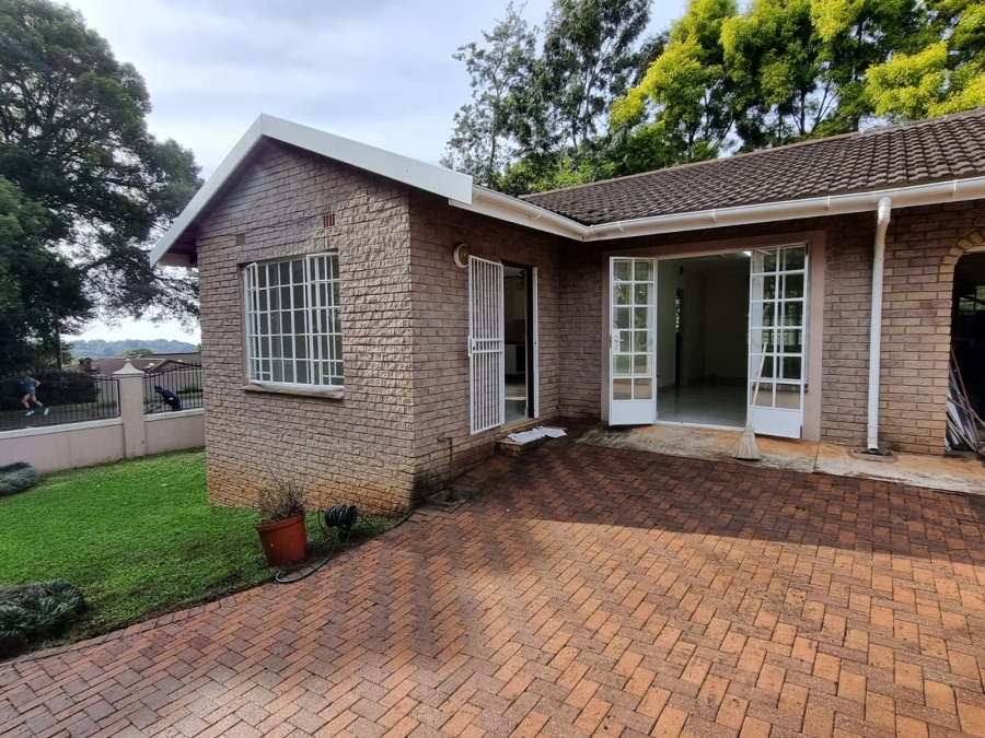To Let 1 Bedroom Property for Rent in Forest Hills KwaZulu-Natal