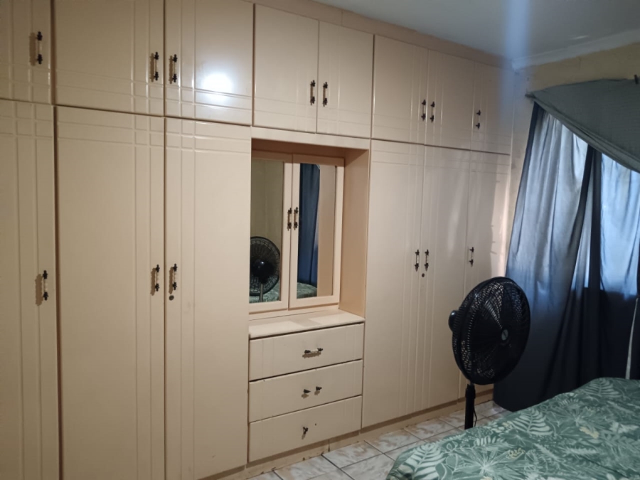 3 Bedroom Property for Sale in Earlsfield KwaZulu-Natal