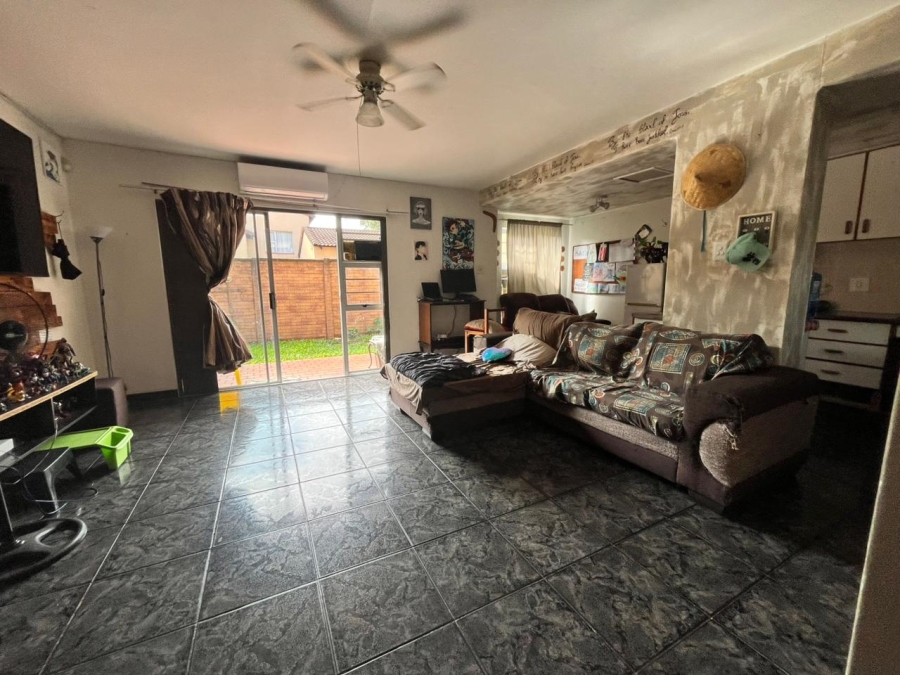 2 Bedroom Property for Sale in Meer En See KwaZulu-Natal