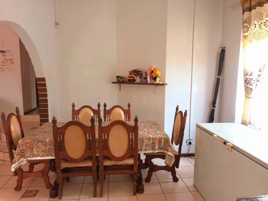 5 Bedroom Property for Sale in Mandeni KwaZulu-Natal