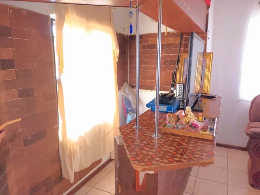 5 Bedroom Property for Sale in Mandeni KwaZulu-Natal