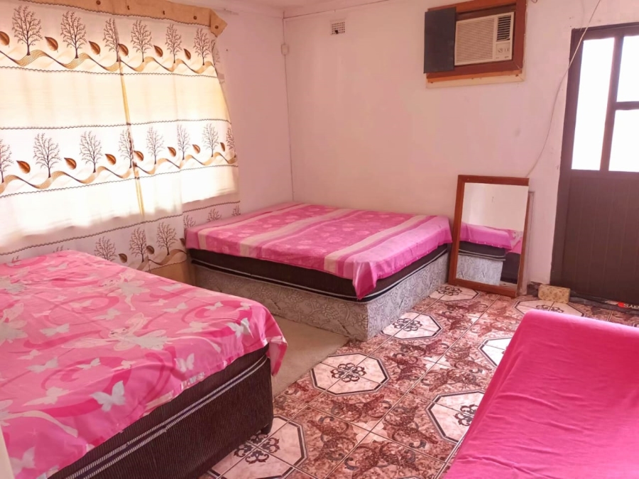 5 Bedroom Property for Sale in Mandeni KwaZulu-Natal