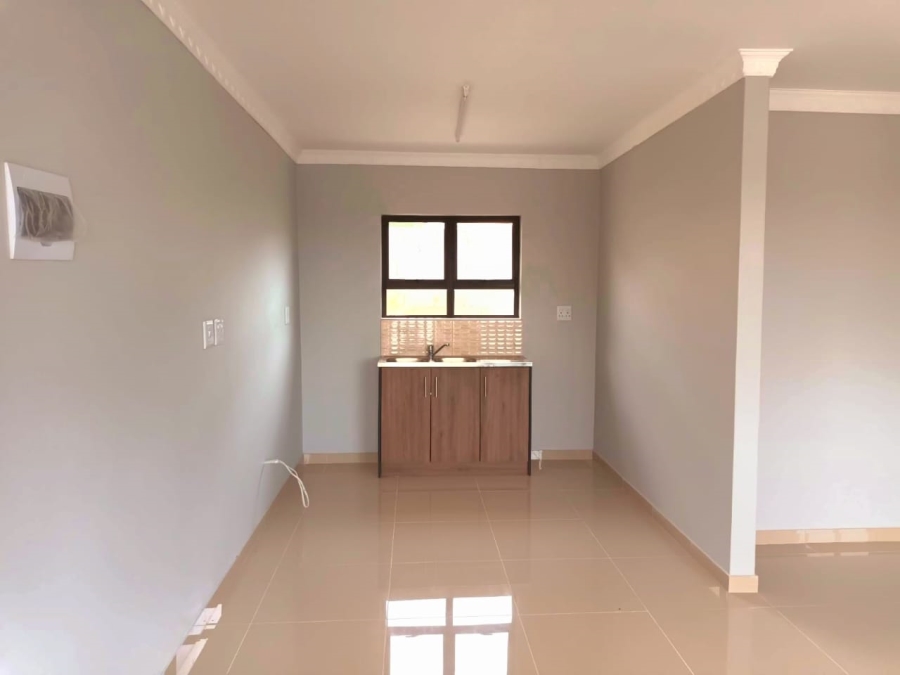 5 Bedroom Property for Sale in Mandeni KwaZulu-Natal