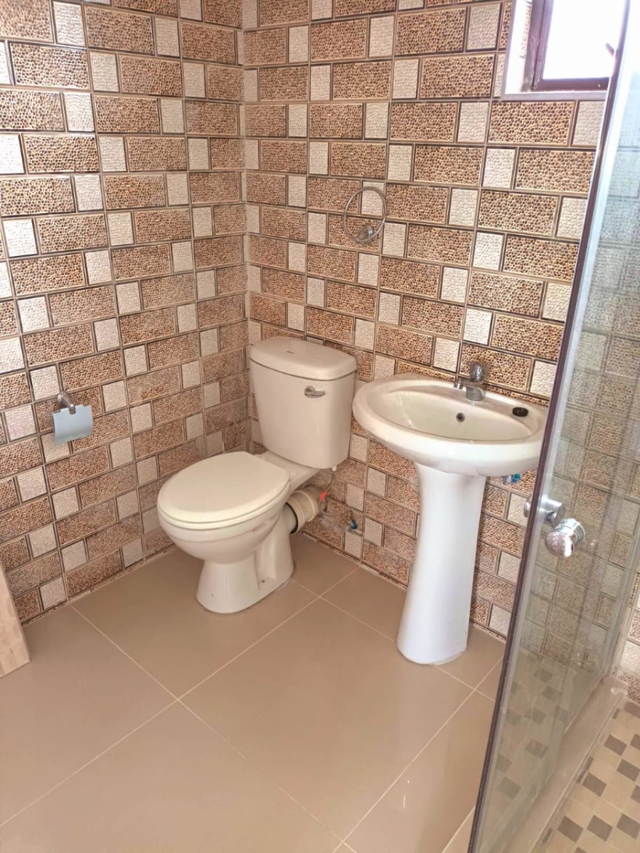 5 Bedroom Property for Sale in Mandeni KwaZulu-Natal