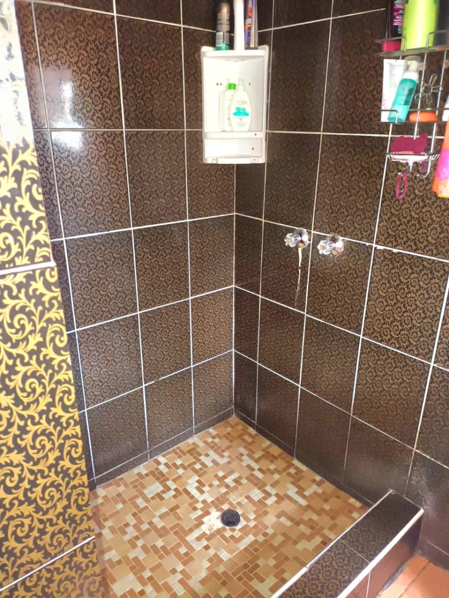 5 Bedroom Property for Sale in Mandeni KwaZulu-Natal