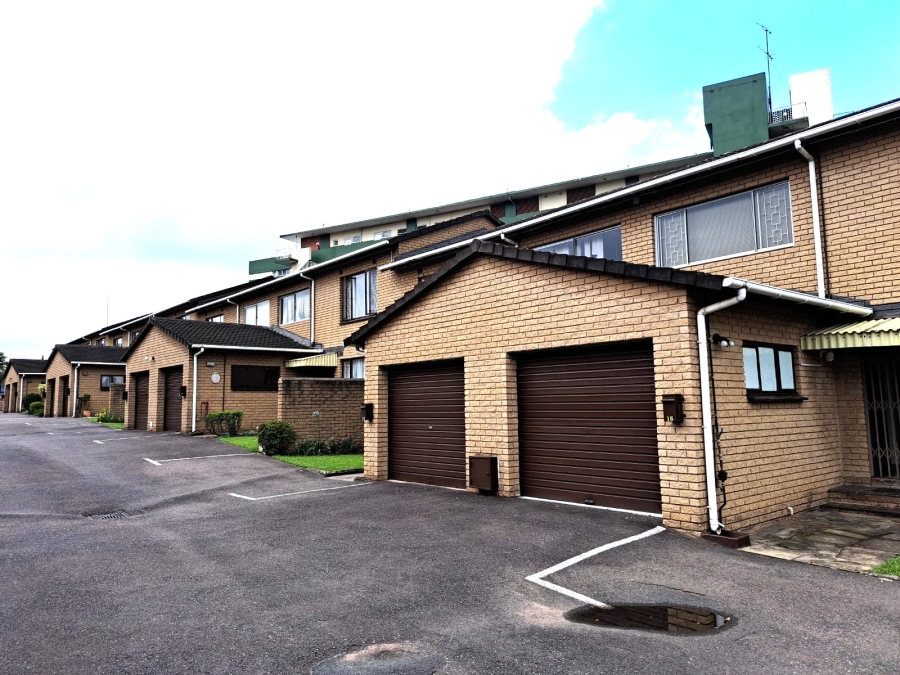 2 Bedroom Property for Sale in Pinetown KwaZulu-Natal