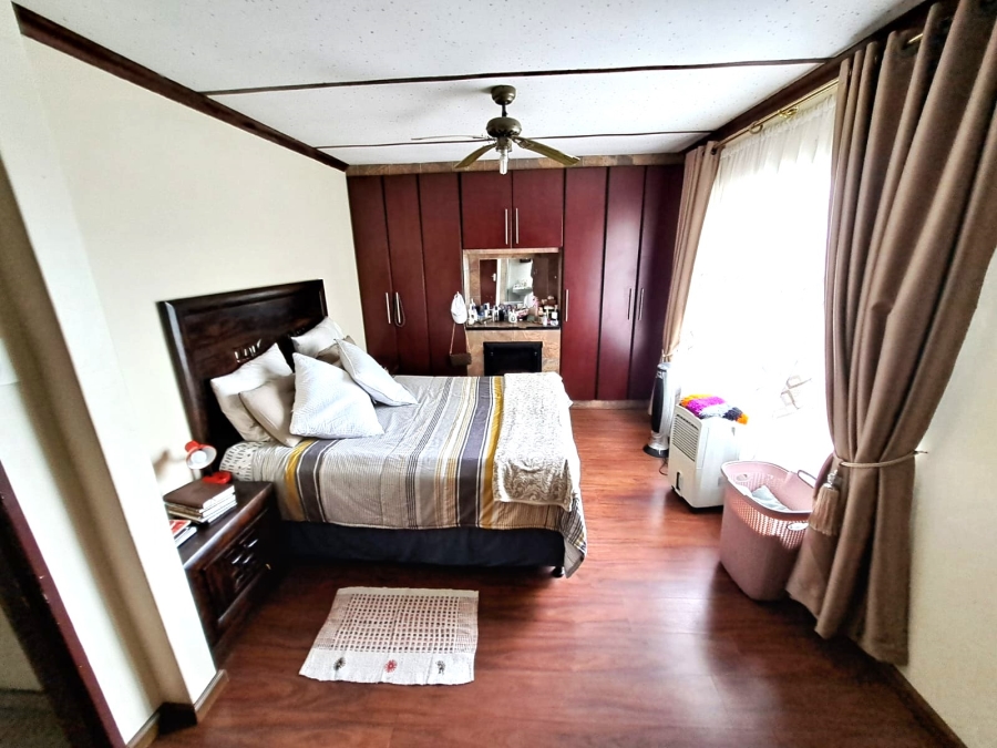 2 Bedroom Property for Sale in Pinetown KwaZulu-Natal