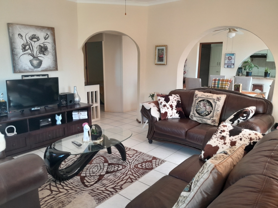 4 Bedroom Property for Sale in Margate KwaZulu-Natal