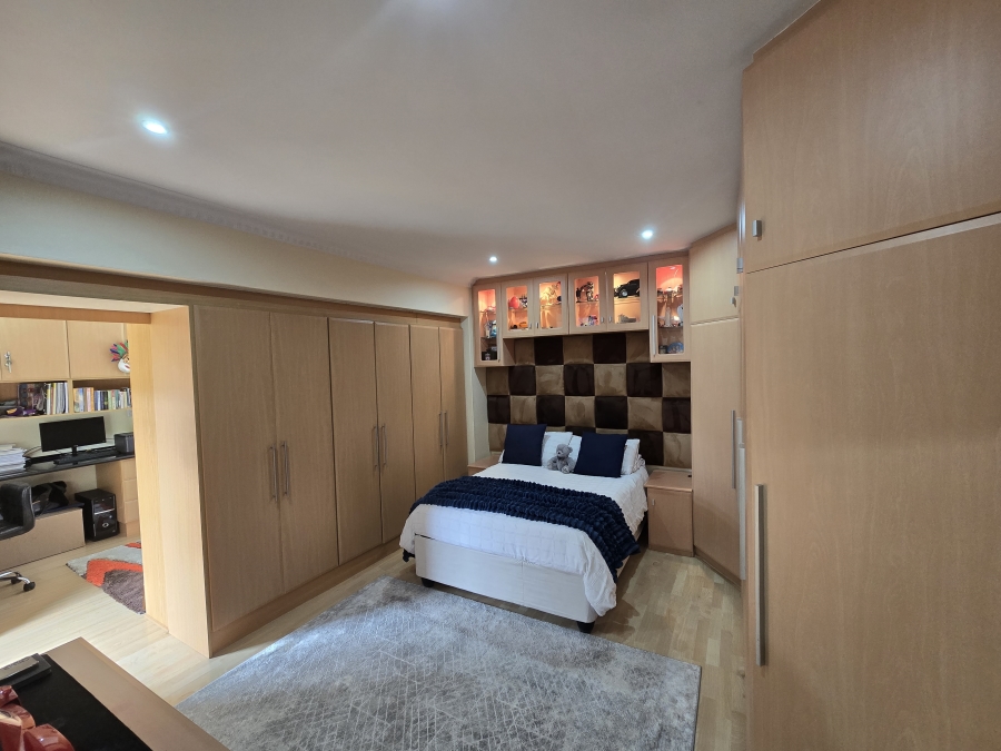 4 Bedroom Property for Sale in Ballito Central KwaZulu-Natal