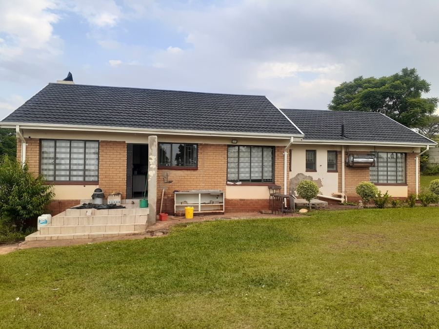 4 Bedroom Property for Sale in Signal Hill KwaZulu-Natal