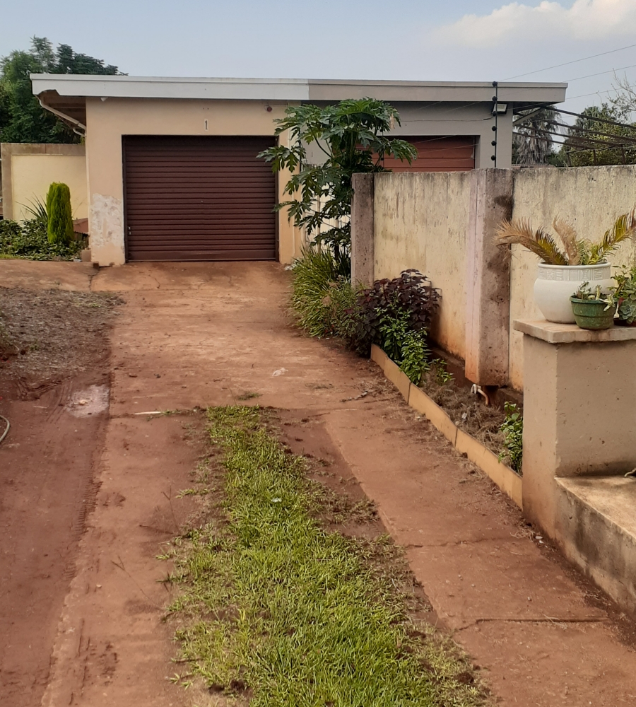 4 Bedroom Property for Sale in Signal Hill KwaZulu-Natal