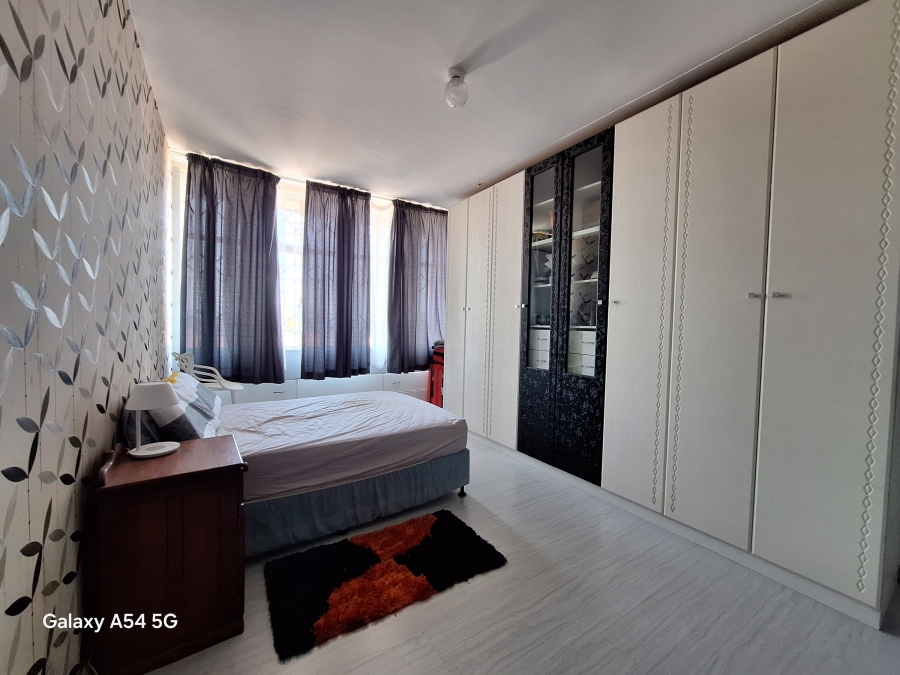 2 Bedroom Property for Sale in Morningside KwaZulu-Natal